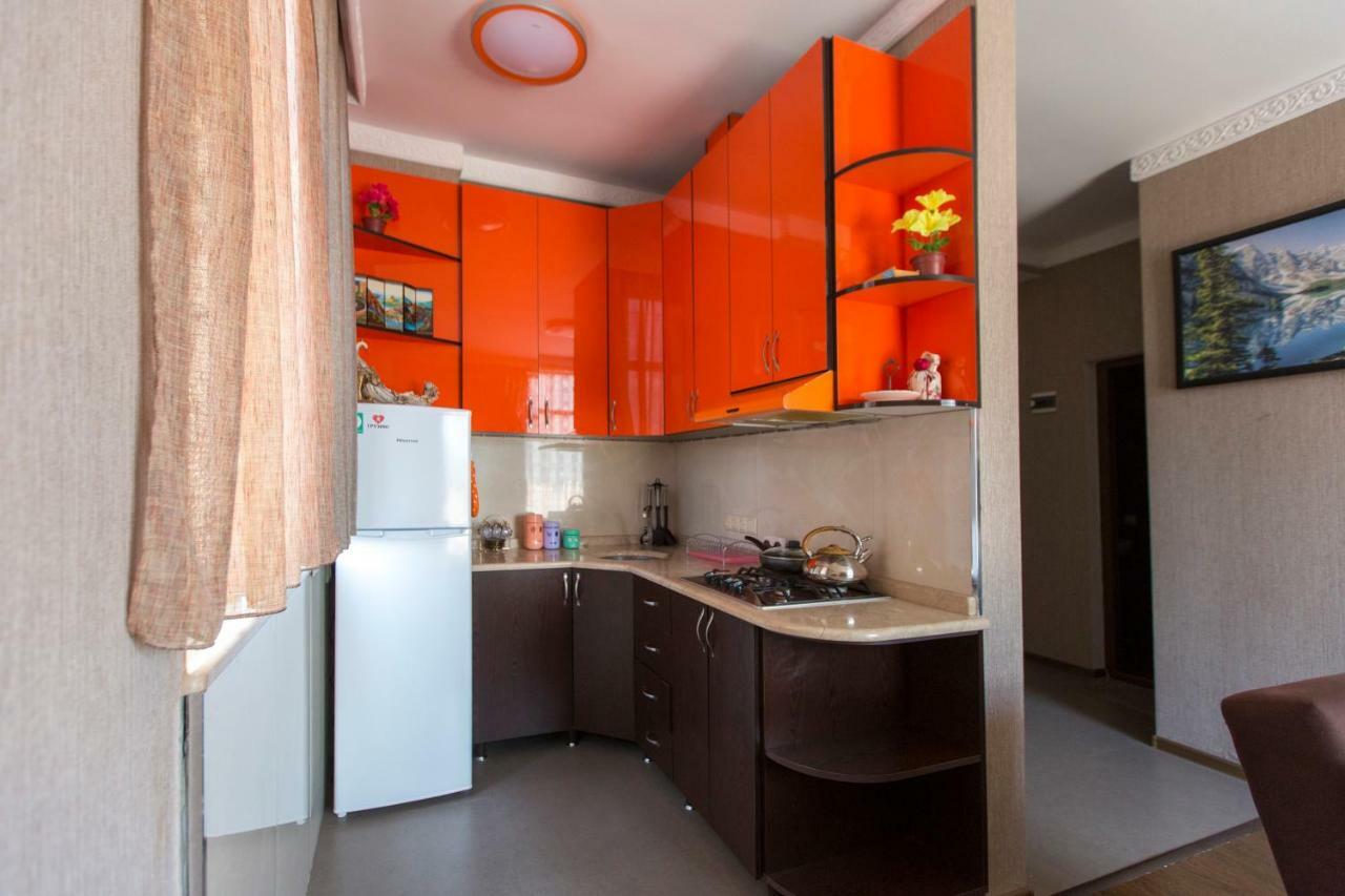 Apartament On Rustaveli Batumi Kültér fotó